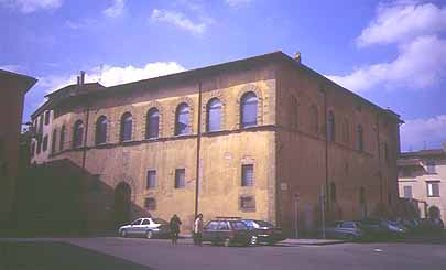 Veduta esterna di Palazzo Albizzini a Città di Castello, una delle due sedi della Collezione Burri