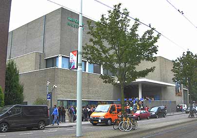 L'ingresso del Van Gogh Museum di Amsterdam